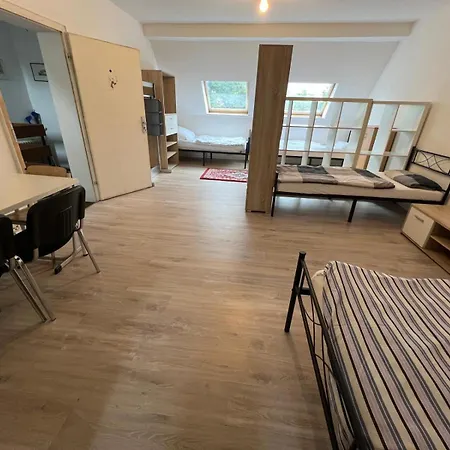 Moderne Monteurwohnung In Leverkusen, Zentral Und Voll Ausgestattet Leverkusen